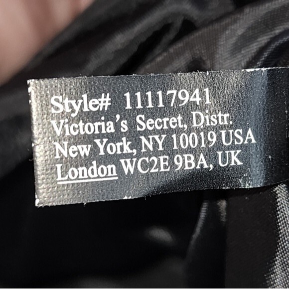 Victoria's Secret Black & Multi Sequin Striped Tote/Weekender 16"X13"X5.5" - Picture 10 of 10